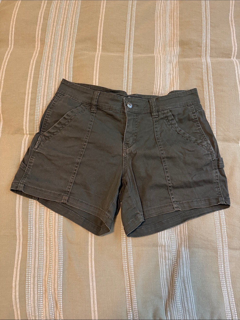 Utility Cotton Blend Bermuda Shorts in Olive